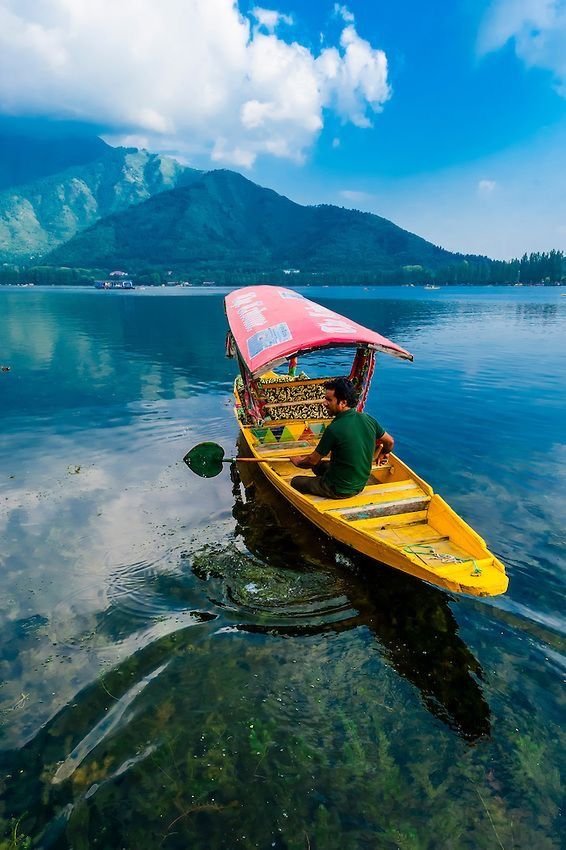 Kashmir Valley Escape