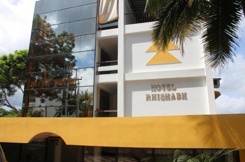Hotel Rhishabh